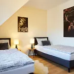 Appartement Lounge Mit Privatem Stellplatz Fuer Bis Zu 4 Personen - Stadtnah