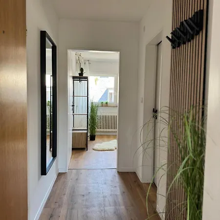 Lounge Mit Privatem Stellplatz Fuer Bis Zu 4 Personen - Stadtnah * Koblencja