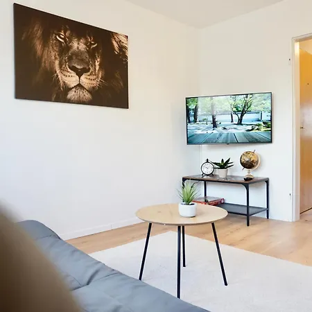 Lounge Mit Privatem Stellplatz Fuer Bis Zu 4 Personen - Stadtnah Coblence