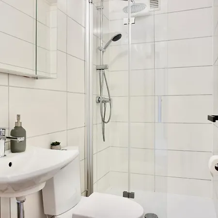 Appartement Lounge Mit Privatem Stellplatz Fuer Bis Zu 4 Personen - Stadtnah Coblence