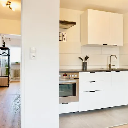 Lounge Mit Privatem Stellplatz Fuer Bis Zu 4 Personen - Stadtnah * Coblence