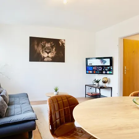 شقة Lounge Mit Privatem Stellplatz Fuer Bis Zu 4 Personen - Stadtnah كوبلنس