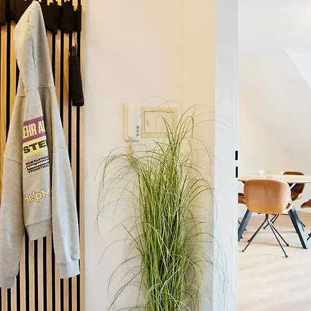 Lounge Mit Privatem Stellplatz Fuer Bis Zu 4 Personen - Stadtnah * كوبلنس