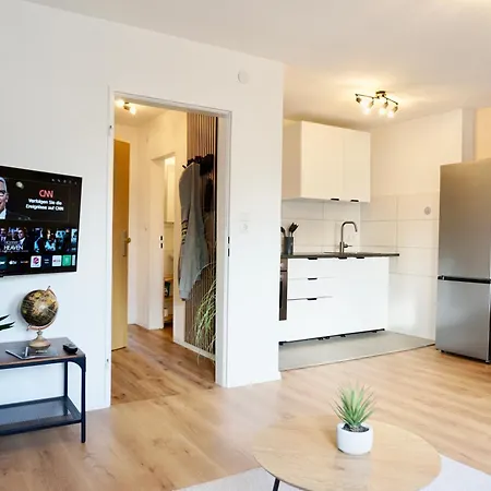 Lounge Mit Privatem Stellplatz Fuer Bis Zu 4 Personen - Stadtnah