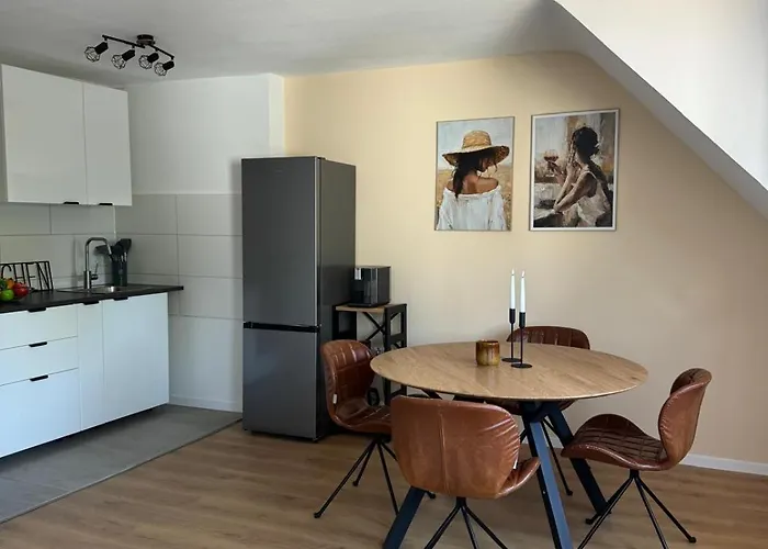 Lounge Mit Privatem Stellplatz Für Bis Zu 4 Personen - Stadtnah Koblenz (Rhineland-Palatinate)